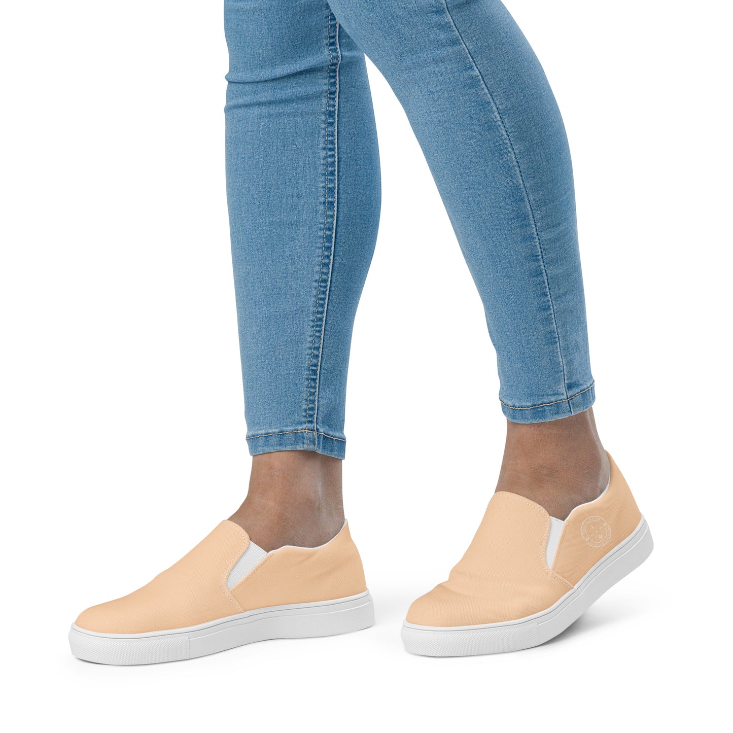 Gills & Waves: Women's Slip-On Canvas Shoes