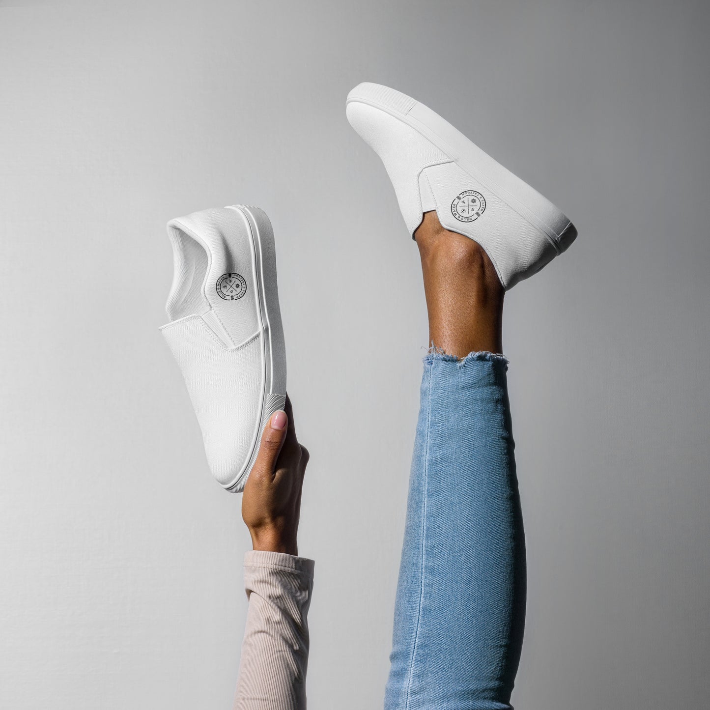 Gills & Waves: Women's Slip-On Canvas Shoes